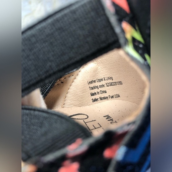 Monkey Feet Multicolor Chevron Kids Slippers with Bow NWOT 18-24M - Picture 15 of 16